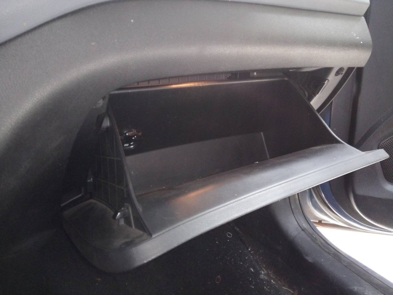 Recambio de guantera para hyundai i20 trend referencia OEM IAM   