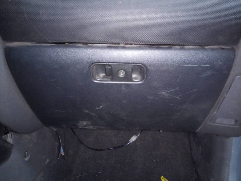 Recambio de guantera para mitsubishi montero (v60/v70) 2.5 tdi sahel (3-ptas.) referencia OEM IAM   