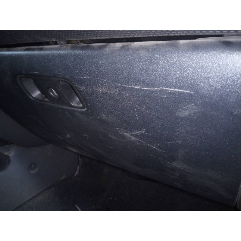 Recambio de guantera para mitsubishi montero (v60/v70) 2.5 tdi sahel (3-ptas.) referencia OEM IAM   