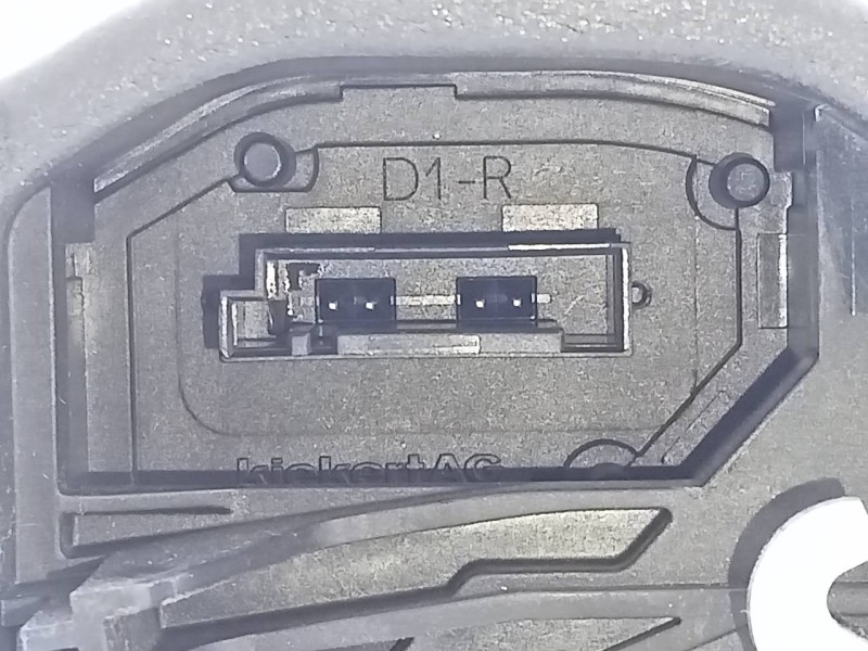 Recambio de cerradura puerta delantera derecha para bmw serie 4 gran coupe (f36) 420d referencia OEM IAM 7229458  E1-A3-52-2