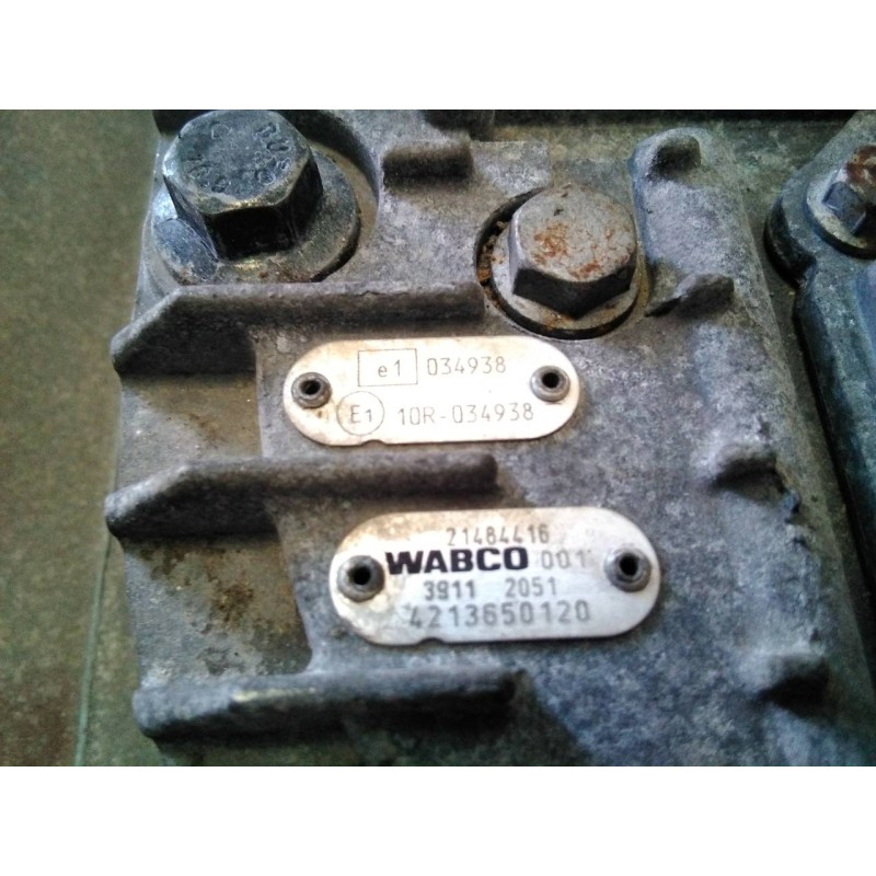 Recambio de caja cambios para renault magnum ab 2005 12.8 diesel referencia OEM IAM AT2612D 5V3336A109 M1-A1-160
