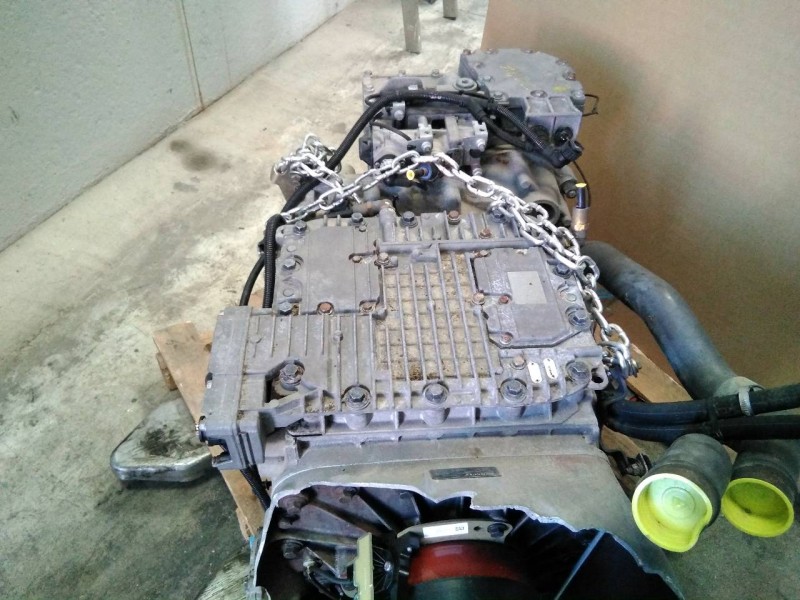 Recambio de caja cambios para renault magnum ab 2005 12.8 diesel referencia OEM IAM AT2612D 5V3336A109 M1-A1-160