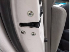 CERRADURA PUERTA TRASERA IZQUIERDA 