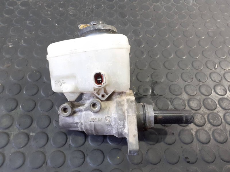 Recambio de bomba freno para toyota land cruiser (j12) 3.0 d-4d gx referencia OEM IAM   P3-B9-13-2