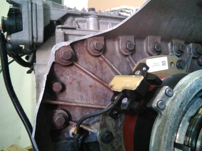 Recambio de caja cambios para renault magnum ab 2005 12.8 diesel referencia OEM IAM AT2612D 5V3336A109 M1-A1-160