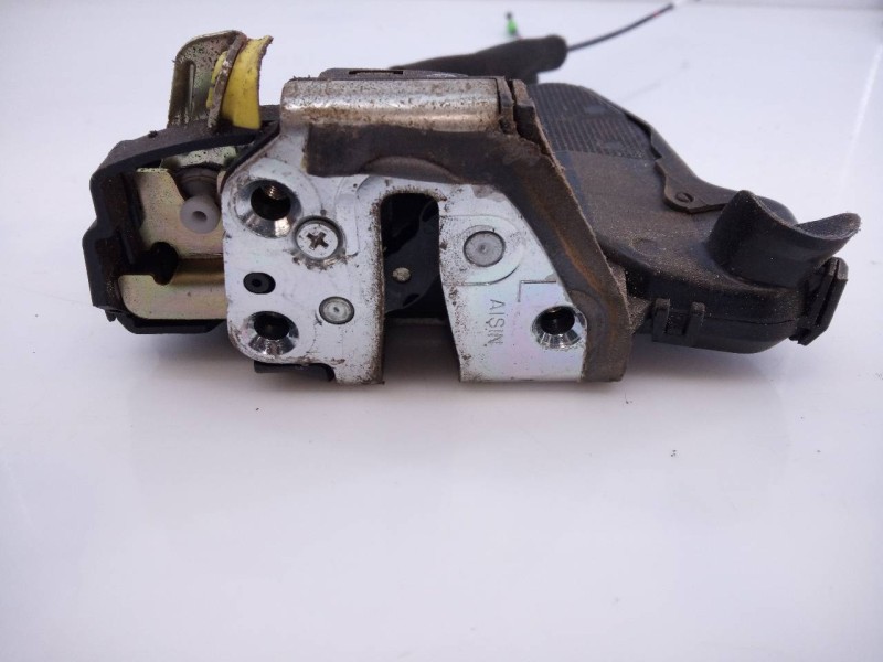 Recambio de cerradura puerta delantera izquierda para toyota land cruiser (j12) 3.0 d-4d gx referencia OEM IAM   E2-B4-10-2