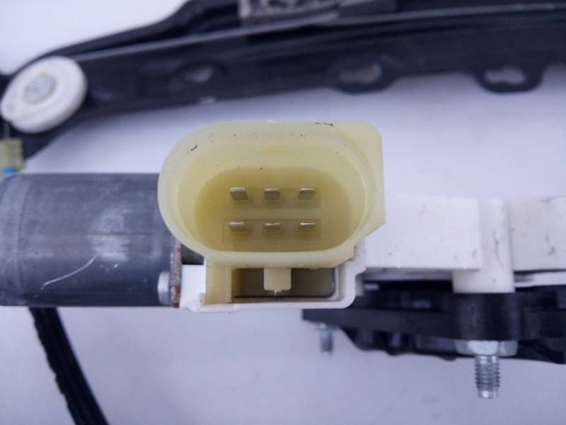 Recambio de elevalunas trasero izquierdo para bmw serie 4 gran coupe (f36) 420d referencia OEM IAM 70460310  E1-A3-28-2