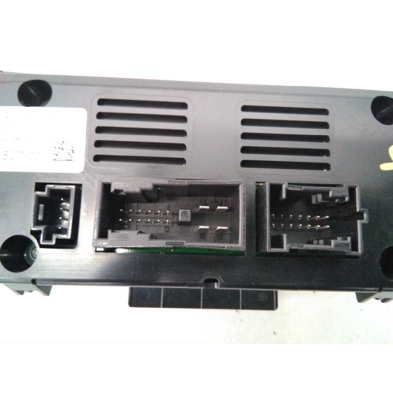 Recambio de mando climatizador para mercedes-benz clase c (w204) berlina c 220 cdi (204.008) referencia OEM IAM 2048300590  E3-A