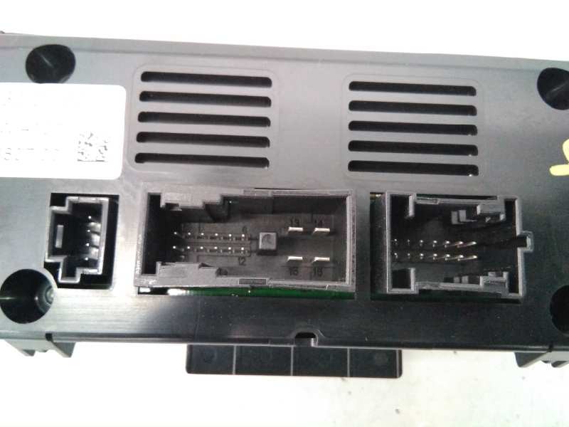 Recambio de mando climatizador para mercedes-benz clase c (w204) berlina c 220 cdi (204.008) referencia OEM IAM 2048300590  E3-A