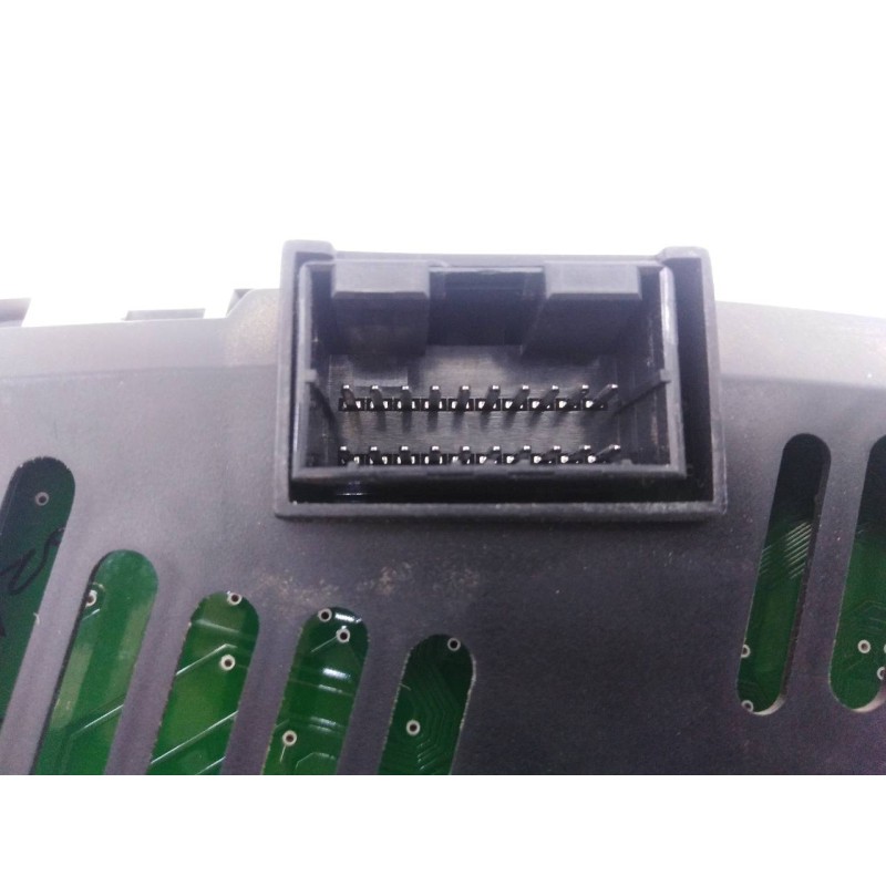 Recambio de cuadro instrumentos para hyundai i20 city s referencia OEM IAM 940131J201 A2C83117200 E2-B5-2-2