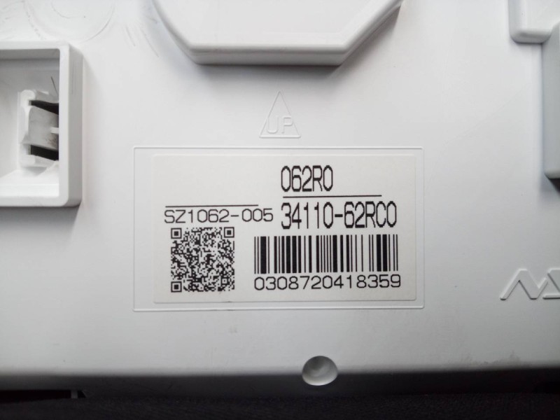 Recambio de cuadro instrumentos para suzuki ignis (/mf) glx referencia OEM IAM 3411062RC0  E2-A3-53-1