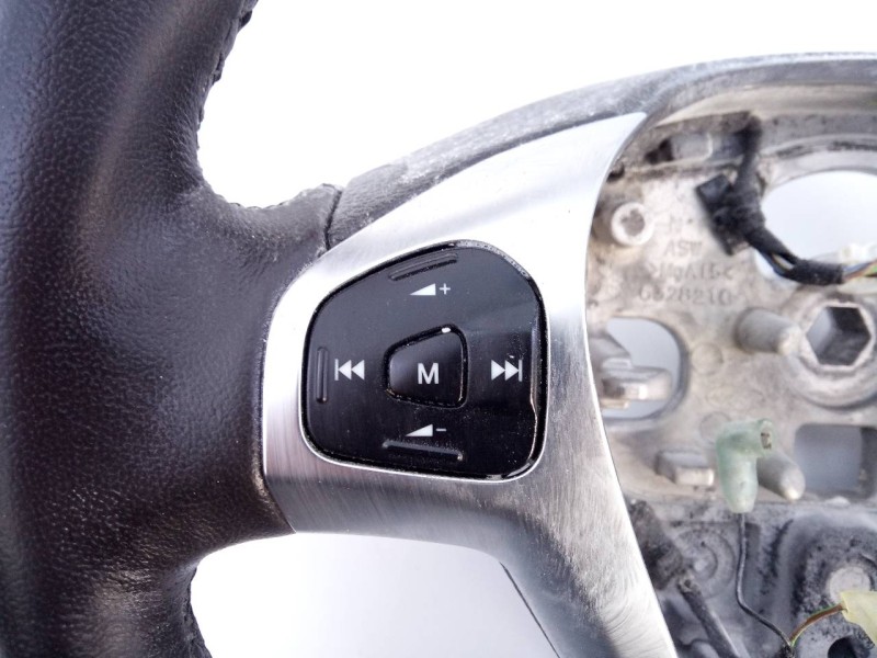 Recambio de volante para ford transit courier trend referencia OEM IAM 6328210  E2-B3-38-1