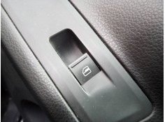 MANDO ELEVALUNAS DELANTERO DERECHO 