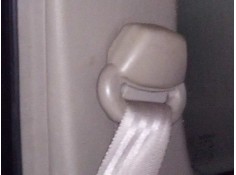 CINTURON SEGURIDAD TRASERO DERECHO 