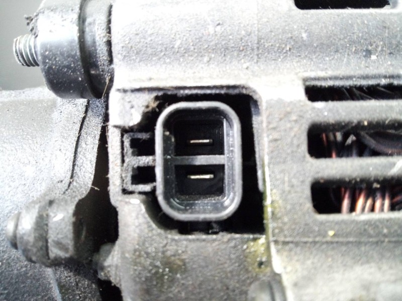 Recambio de alternador para hyundai tucson (jm) 2.0 crdi comfort (4wd) referencia OEM IAM   P3-A4-28-1