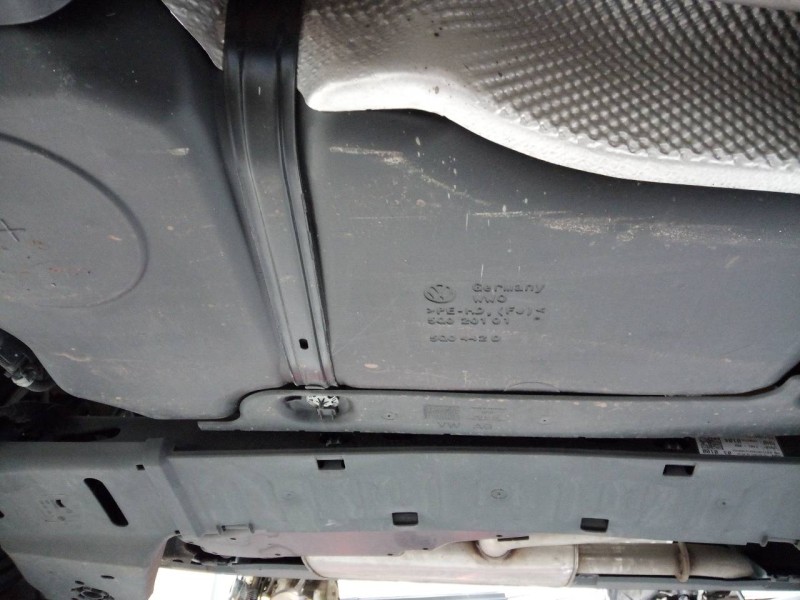 Recambio de deposito combustible para volkswagen golf viii lim. (cd1) life referencia OEM IAM 5Q0442D  