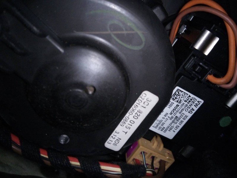 Recambio de ventilador calefaccion para volkswagen tiguan (5n2) advance bluemotion referencia OEM IAM 3C1820015T  