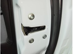 CERRADURA PUERTA TRASERA DERECHA 