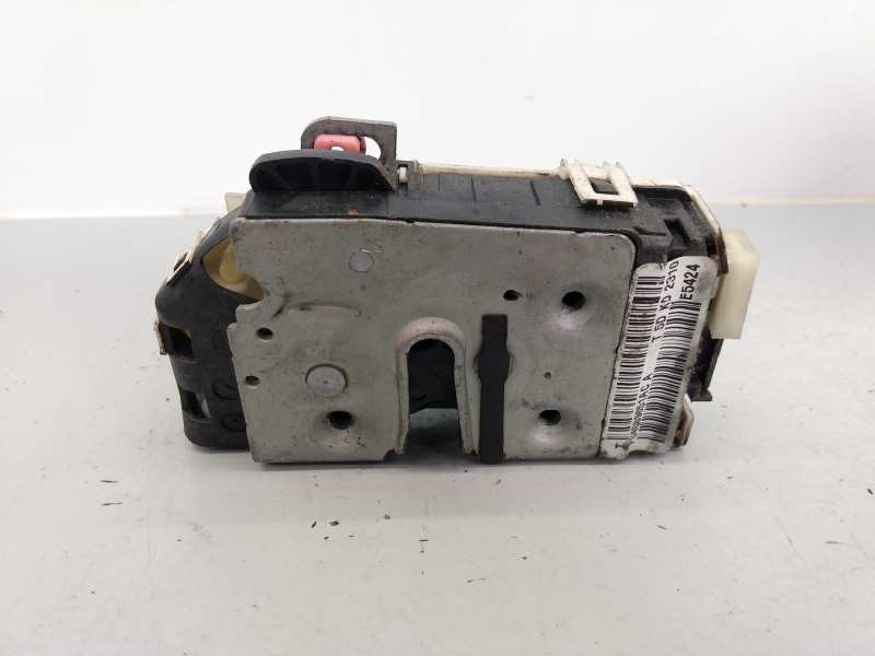 Recambio de cerradura puerta trasera izquierda para chrysler jeep compass limited 4x4 referencia OEM IAM P04589651ACA T5DKD2310 