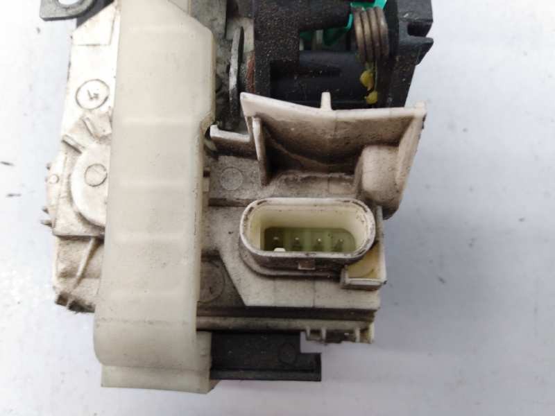 Recambio de cerradura puerta trasera izquierda para chrysler jeep compass limited 4x4 referencia OEM IAM P04589651ACA T5DKD2310 