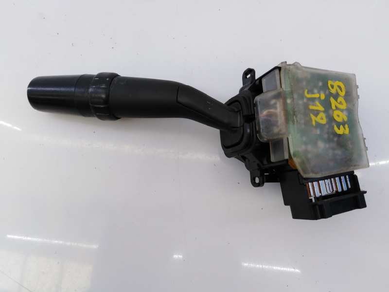 Recambio de mando limpia para toyota land cruiser (j12) 3.0 d-4d gx referencia OEM IAM 17A164LH2  E3-B2-19-4