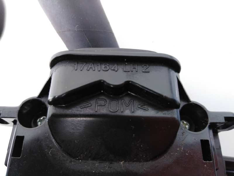 Recambio de mando limpia para toyota land cruiser (j12) 3.0 d-4d gx referencia OEM IAM 17A164LH2  E3-B2-19-4