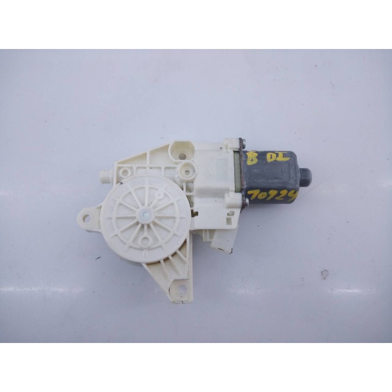 Recambio de motor elevalunas delantero izquierdo para mercedes-benz clase b (w246) b 180 cdi be (246.200) referencia OEM IAM 013