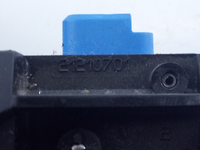 Recambio de antirrobo para jeep renegade longitude fwd referencia OEM IAM 21210701  E3-B6-22-5