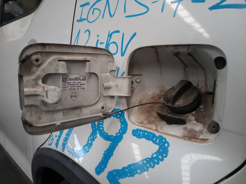 Recambio de tapa exterior combustible para suzuki ignis (/mf) glx referencia OEM IAM   