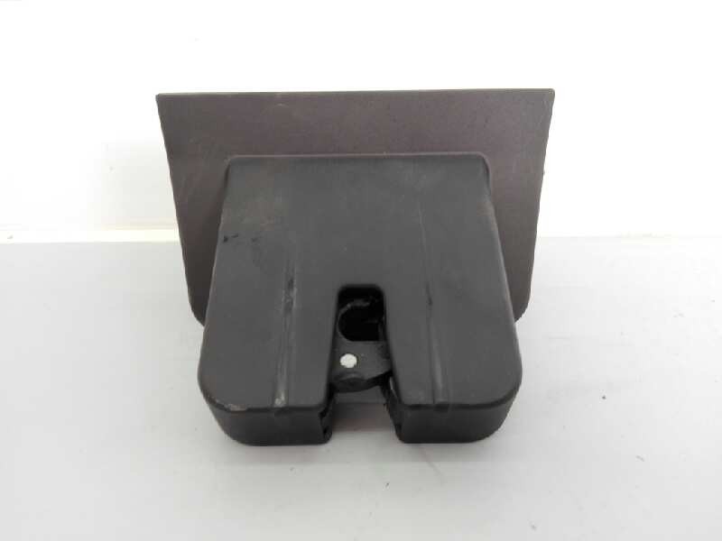 Recambio de cerradura maletero / porton para audi a3 (8v) ambiente referencia OEM IAM 8R0827505  