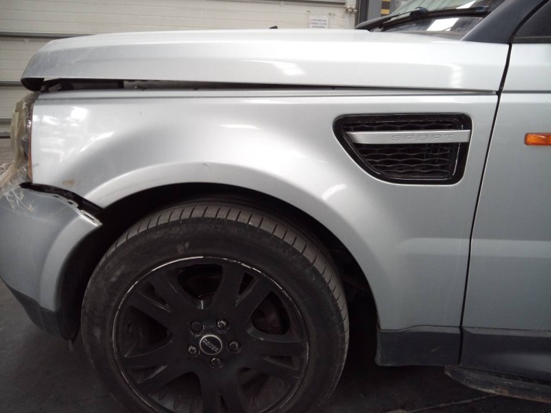 Recambio de aleta delantera izquierda para land rover range rover sport v6 td hse referencia OEM IAM   