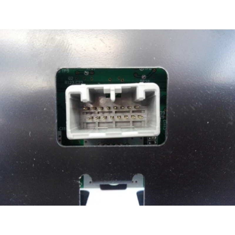 Recambio de pantalla multifuncion para mitsubishi montero (v80/v90) 3.2 di-d invite (5-ptas.) referencia OEM IAM 8750A175 8C14A 