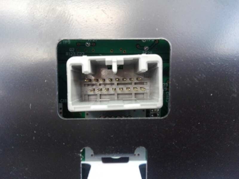 Recambio de pantalla multifuncion para mitsubishi montero (v80/v90) 3.2 di-d invite (5-ptas.) referencia OEM IAM 8750A175 8C14A 