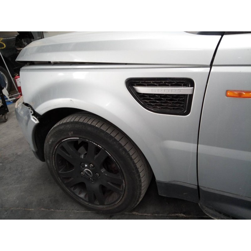 Recambio de aleta delantera izquierda para land rover range rover sport v6 td hse referencia OEM IAM   