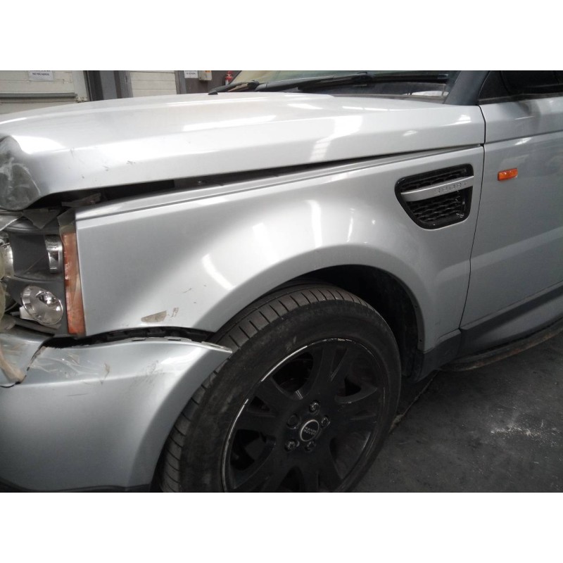 Recambio de aleta delantera izquierda para land rover range rover sport v6 td hse referencia OEM IAM   