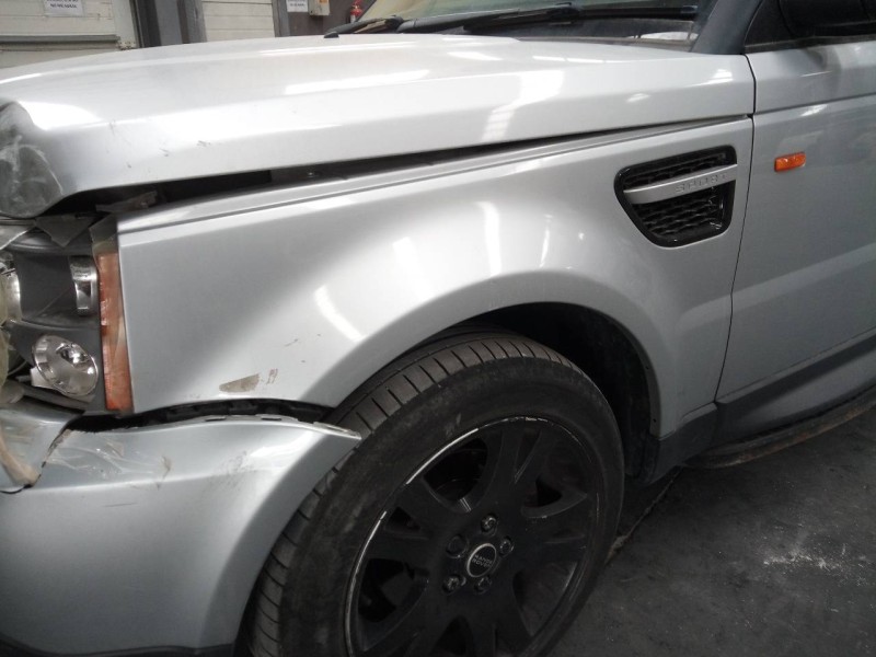 Recambio de aleta delantera izquierda para land rover range rover sport v6 td hse referencia OEM IAM   