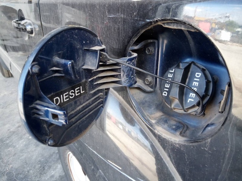 Recambio de tapa exterior combustible para hyundai tucson (jm) 2.0 crdi comfort (4wd) referencia OEM IAM   