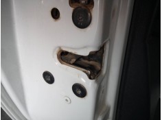 CERRADURA PUERTA TRASERA IZQUIERDA 