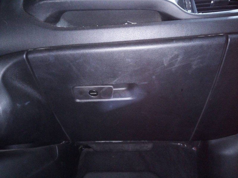 Recambio de guantera para jeep renegade longitude fwd referencia OEM IAM   