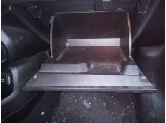 Recambio de guantera para jeep renegade longitude fwd referencia OEM IAM    2