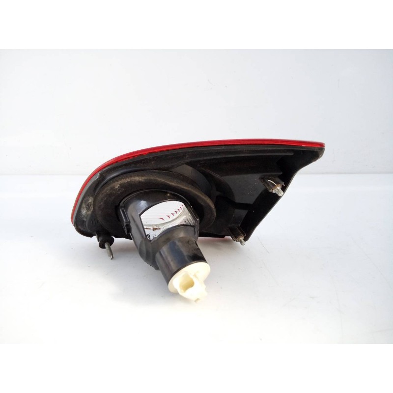 Recambio de piloto trasero izquierdo porton para nissan qashqai (j10) acenta referencia OEM IAM 89071063 26555JD800 E2-A4-39-2