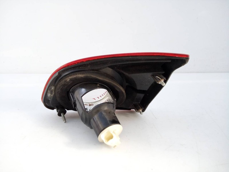 Recambio de piloto trasero izquierdo porton para nissan qashqai (j10) acenta referencia OEM IAM 89071063 26555JD800 E2-A4-39-2