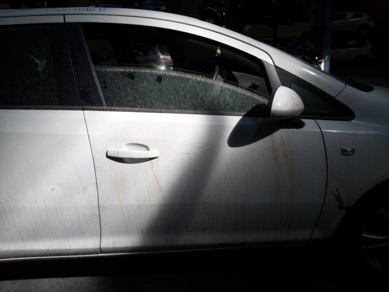 Recambio de puerta delantera derecha para opel corsa d selective referencia OEM IAM   