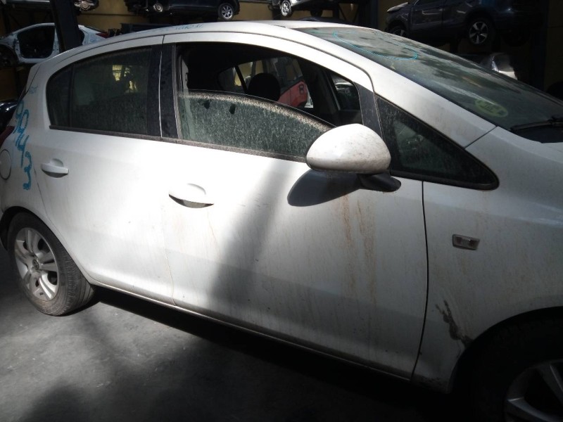 Recambio de puerta delantera derecha para opel corsa d selective referencia OEM IAM   