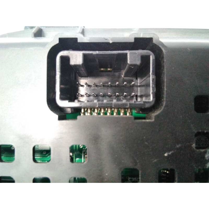 Recambio de cuadro instrumentos para hyundai ix35 style awd referencia OEM IAM 940072Y330 11001536901U E3-A3-54-2