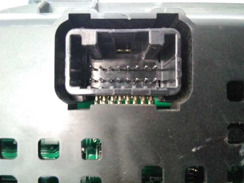 Recambio de cuadro instrumentos para hyundai ix35 style awd referencia OEM IAM 940072Y330 11001536901U E3-A3-54-2