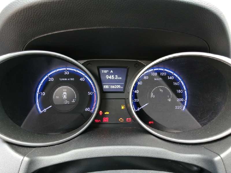 Recambio de cuadro instrumentos para hyundai ix35 style awd referencia OEM IAM 940072Y330 11001536901U E3-A3-54-2