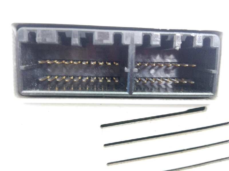 Recambio de cuadro instrumentos para kia carens (un) emotion referencia OEM IAM 940031D841 11000977200Q E3-A3-24-3