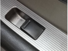 MANDO ELEVALUNAS TRASERO DERECHO 