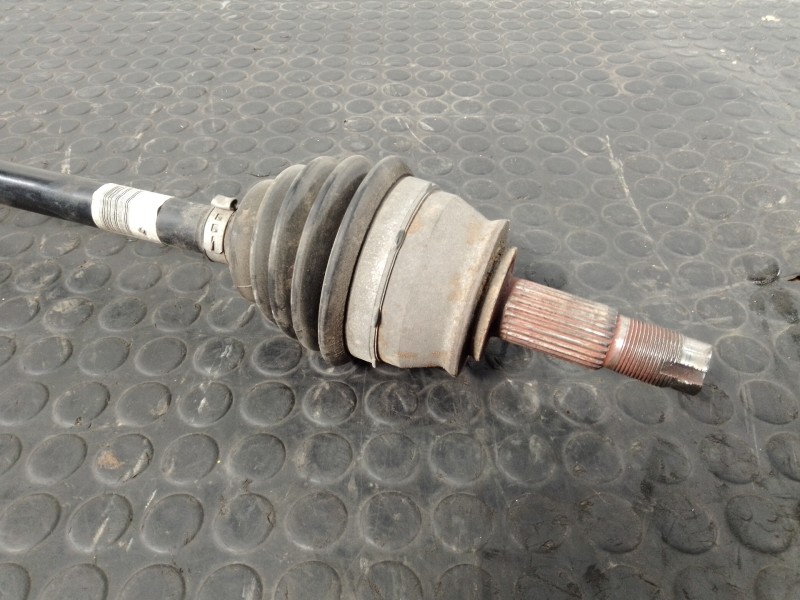 Recambio de transmision delantera derecha para opel corsa d selective referencia OEM IAM 13320254 6083746 P1-B6-17